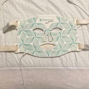 Omnilux contour led face mask